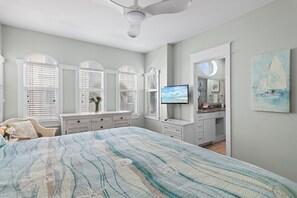 4 bedrooms, iron/ironing board, free WiFi, bed sheets - GULF-FRONT, Cancellation, Balcony, Grill, Pool, Updated! (Santa Rosa Beach)