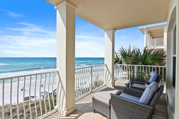 Property grounds - GULF-FRONT, Cancellation, Balcony, Grill, Pool, Updated! (Santa Rosa Beach)