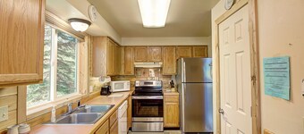 Glacier National Park West Entrance - beat the traffic into GNP