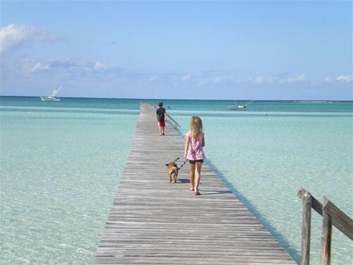 Vue de capitaines niché sur l'option de plage / bateau