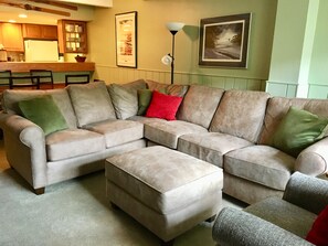 TV, fireplace, DVD player