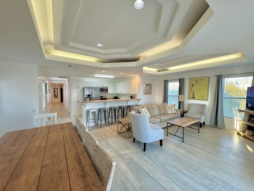 Beachside Cottage 4bd / 3. 5 Bad Keine Straße zum Überqueren Direkter Blick auf den Golf