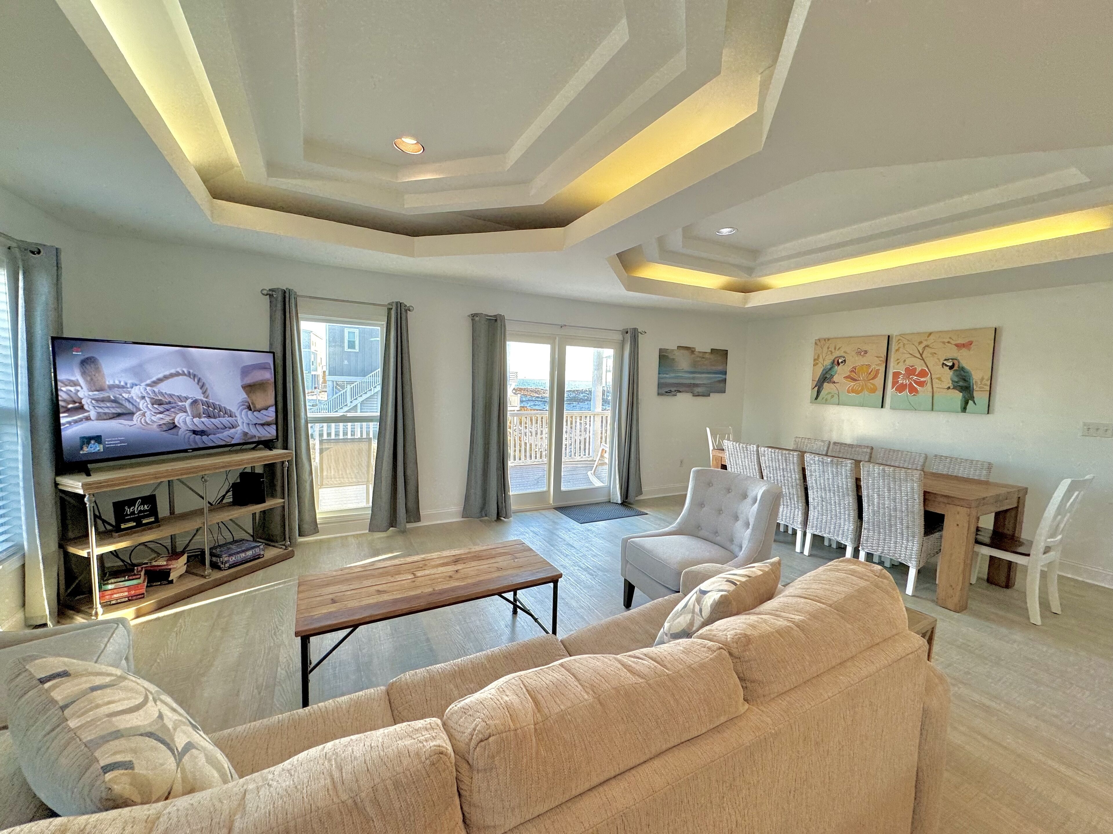 New Renovation 2024 4 bed 3.5 baths Direct beach views! No street to cross! 