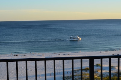 Summer low rates on beach. Feel refreshed with refurnished clean interiors !