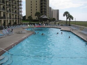 Piscina interna, piscina externa