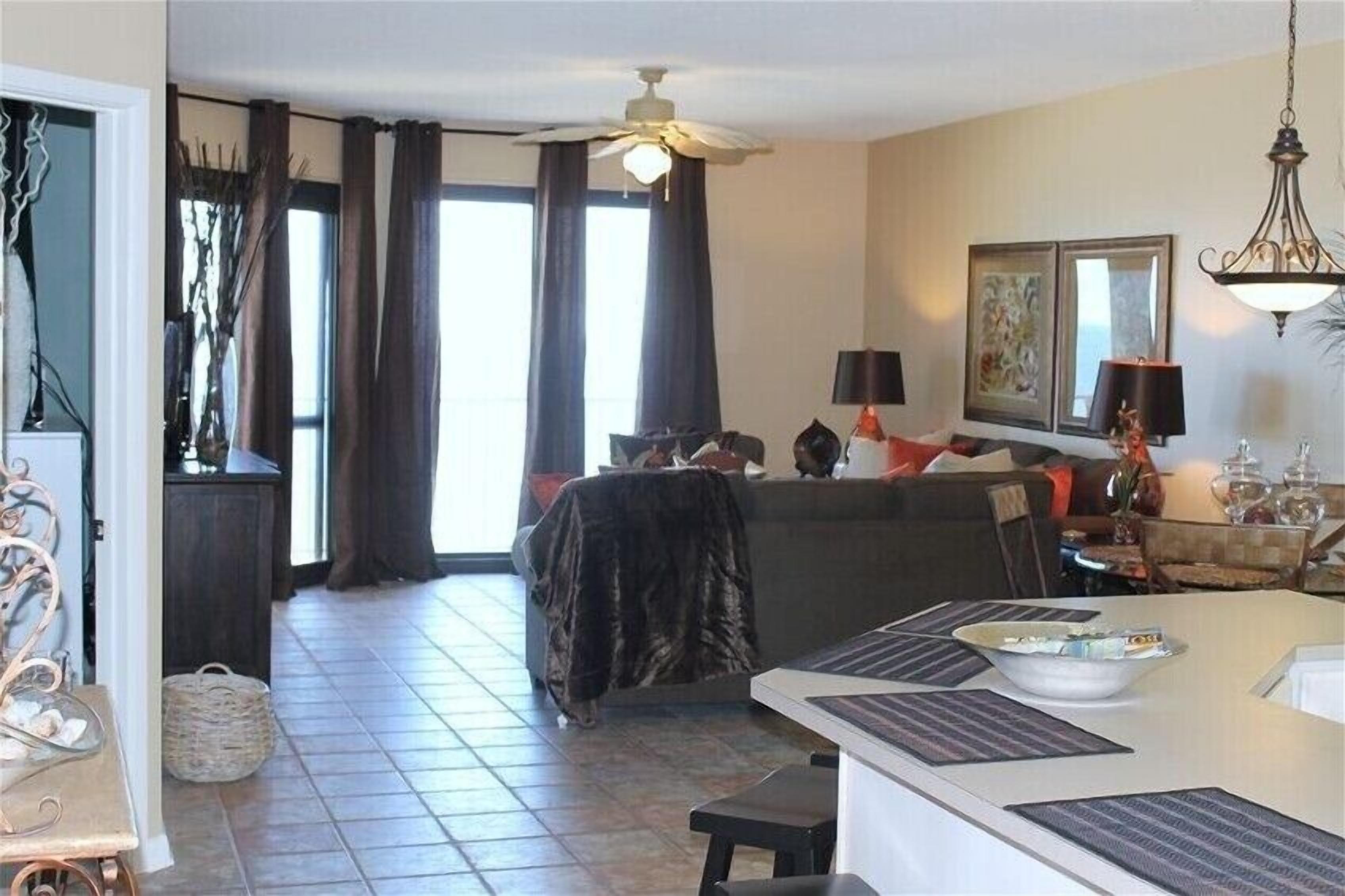 Smart-tv, videospil, dvd-afspiller, bøger