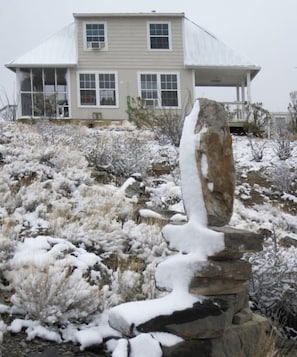 Property grounds - Terlingua Ranch Retreat: Enviro Friendly Home (Terlingua)