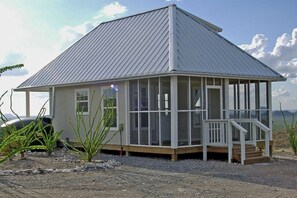 Exterior - Terlingua Ranch Retreat: Enviro Friendly Home (Terlingua)