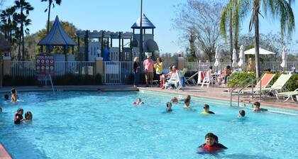 ESTUDIO EN EL RESORT CERCA DE DISNEY