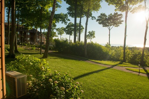Magnificent Water View Condo