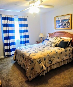 3 soverom, skrivebord, strykejern/-brett og wi-fi (inkludert)