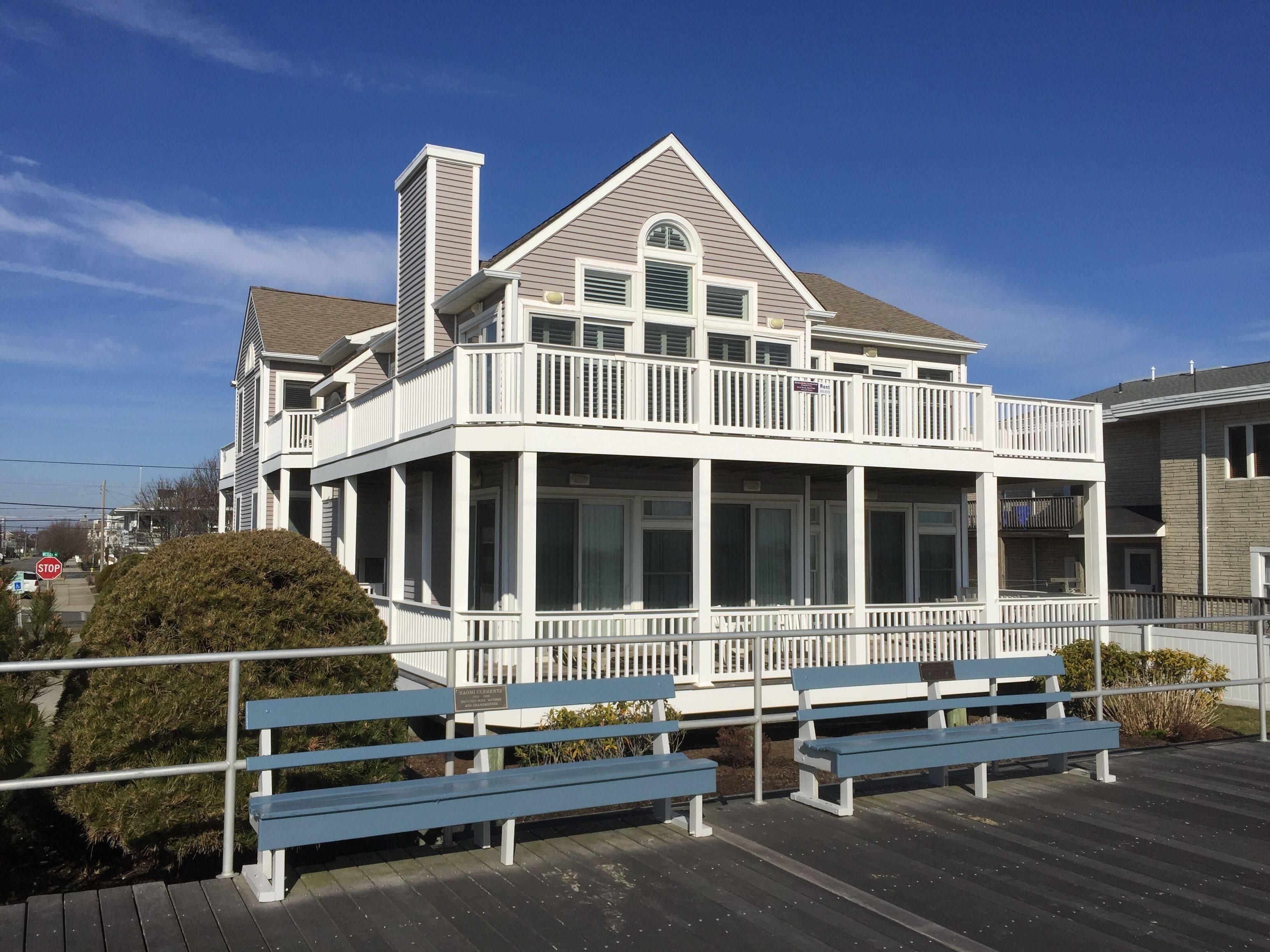 First House on Boardwalk; Gold Coast, Beachfront, 4Bd/3.5Ba, 12 Guests