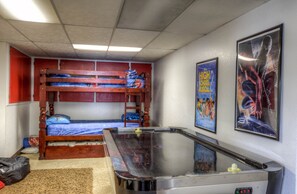 Spielezimmer