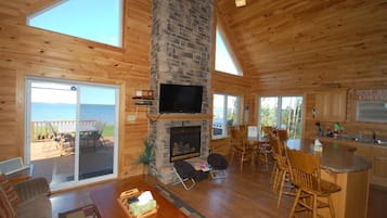Flat-screen TV, fireplace