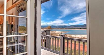 ¡OTOÑO! Frente al lago y vistas a la montaña: perfecto para los huéspedes de la Academia de la Fuerza Aérea