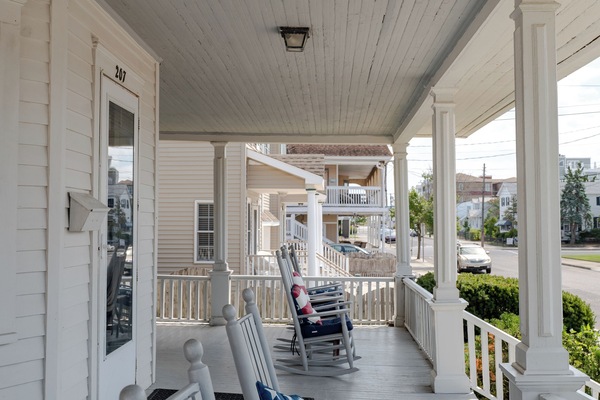 Best front porch with rocking chairs and the best breeze!