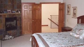 1 slaapkamer, een strijkplank/strijkijzer, wifi, beddengoed