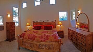 4 bedrooms, desk, iron/ironing board, travel crib