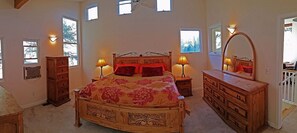 4 bedrooms, desk, iron/ironing board, travel crib