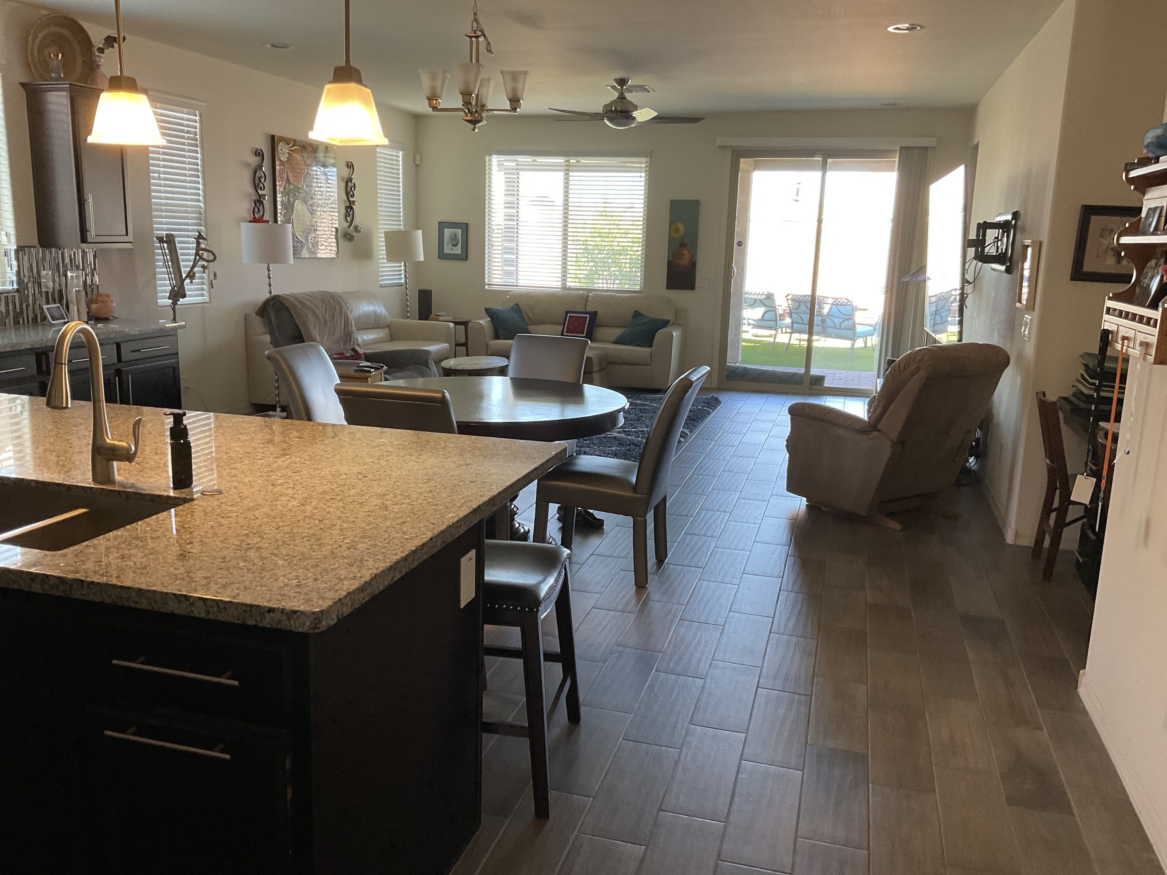 المنشأة من الداخل