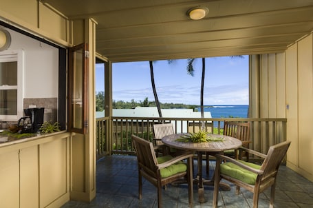 Outdoor dining. Oceanview #104 at Hana Kai Maui - 1 Bedroom, Easy Access, no steps, Great View!
