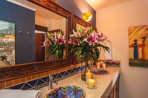 Bathroom - Beachfront 2 bed Luxe La Palapa (Emiliano Zapata)