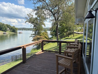 The Recovery Room, Lake House on Chickamauga Lake,Private Dock,Private Boat Ramp