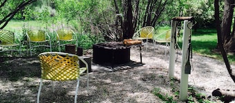 Joutsenlaakson Palisades Creek Retreat. Nauti purosta heti etuovesta!