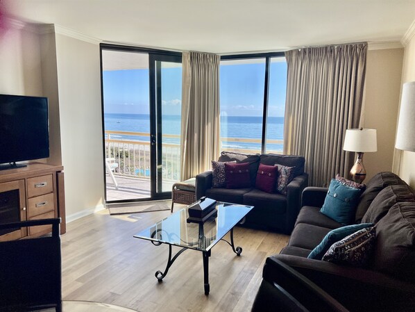 TV, DVD player - Oceanfront Dream Vacation! 11th Floor-What a View!! + Beach Locker-Book Early! (Myrtle Beach)
