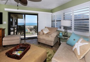 Smart TV, DVD player, video library, stereo