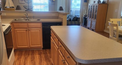 1206 Palms, 3-bedroom, 2-bath condo, Check out our off-season monthly rates