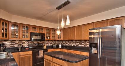 Very Large Home near Skiing, Water parks, Fireplace, Foosball, Pool Table