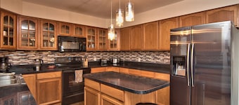 Very Large Home near Skiing, Water parks, Fireplace, Foosball, Pool Table
