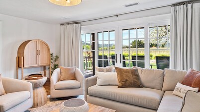 Renovated Vineyard Home - 4 BR/4 BA - Solar Pool, Spa, Views