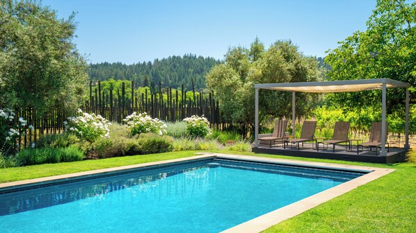 Piscine extérieure, piscine chauffée