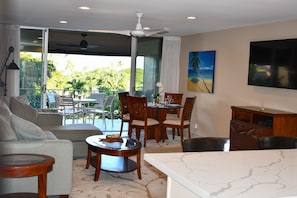 Fernseher, DVD-Player, Videothek