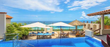 Piscine extérieure, piscine chauffée