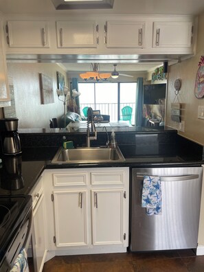 Fridge, microwave, oven, stovetop - Beautiful  2 Bedroom Vacation Condo in Galveston - Great Gulf Views   (Galveston)