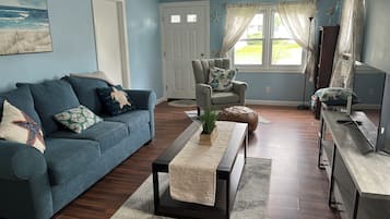 Smart TV, reproductor de DVD, libros, videoteca