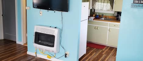 Smart TV, DVD player, books