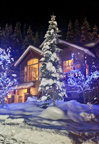 Spectacular mountain home! 