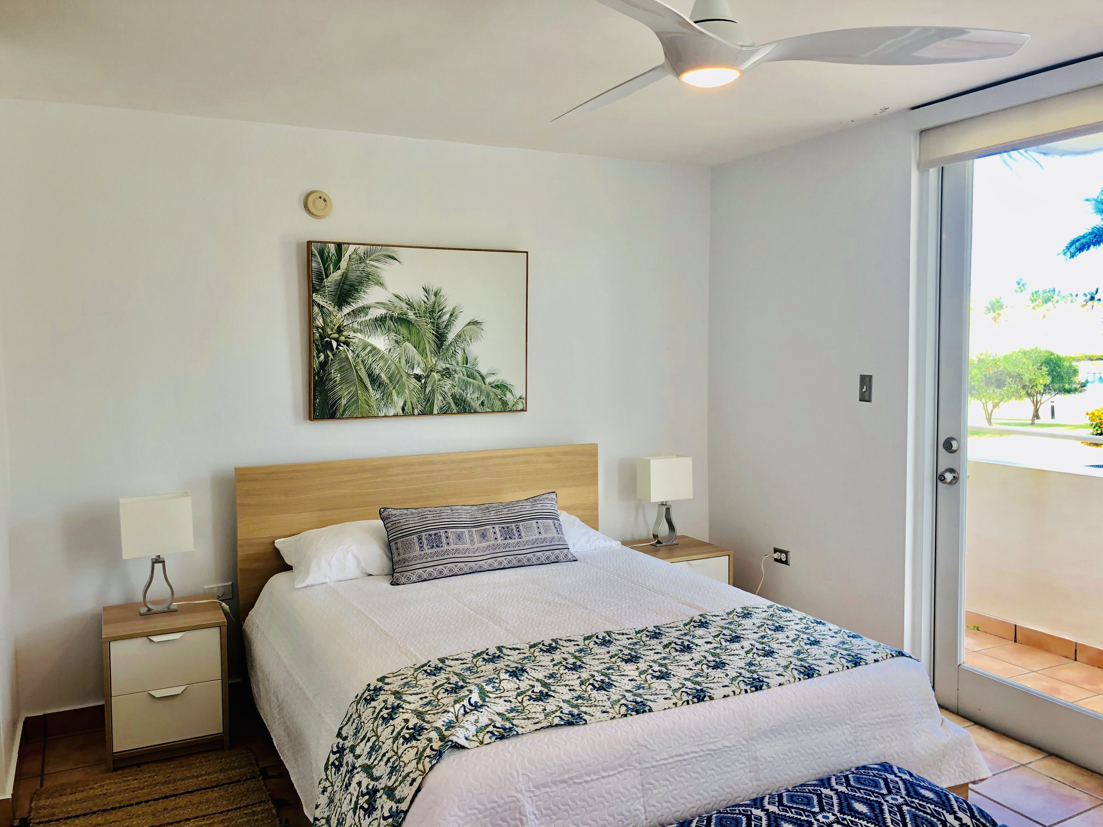 4 bedrooms, desk, iron/ironing board, travel cot