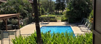 Nice Condo, pasos de la playa, tarifas espectaculares, Wi-Fi gratuito