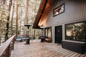 Terrace/patio - Snowline Cabin #98 - Hot Tub - Wi-Fi - Cozy! (Glacier)