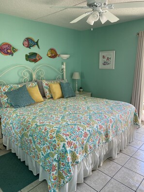 1 soverom, strykejern/-brett, wi-fi (inkludert) og sengetøy