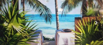 Melt Away With Your Stress on a Beach Paradise 3BR/2BATH Ocean Front Suite