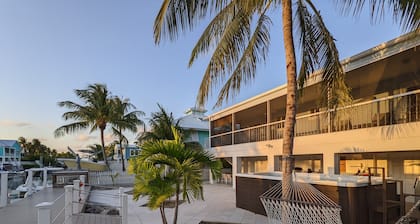 Kaunis 2/2 ranta-suunnittelijan koti perheellesi