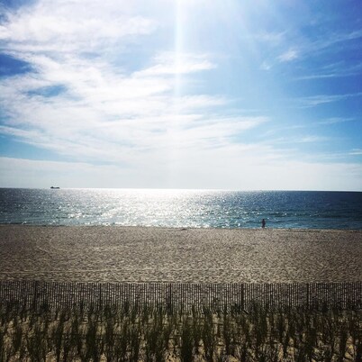 Private cottage at the entrance of Island Beach State Park