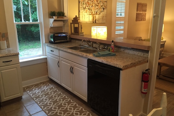 Frigorífic, microones, forn i placa de cuina