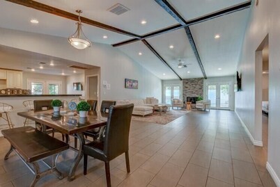 Cool Retreat with Pool and Hot Tub, Just 10 Minutes from the Strip!